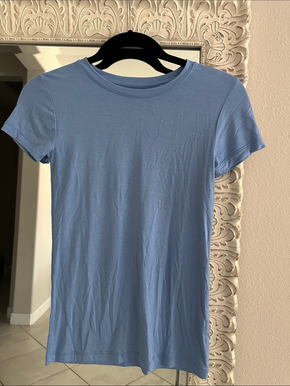 L'AGENCE Ressi Fitted Crewneck Short Sleeve Tee